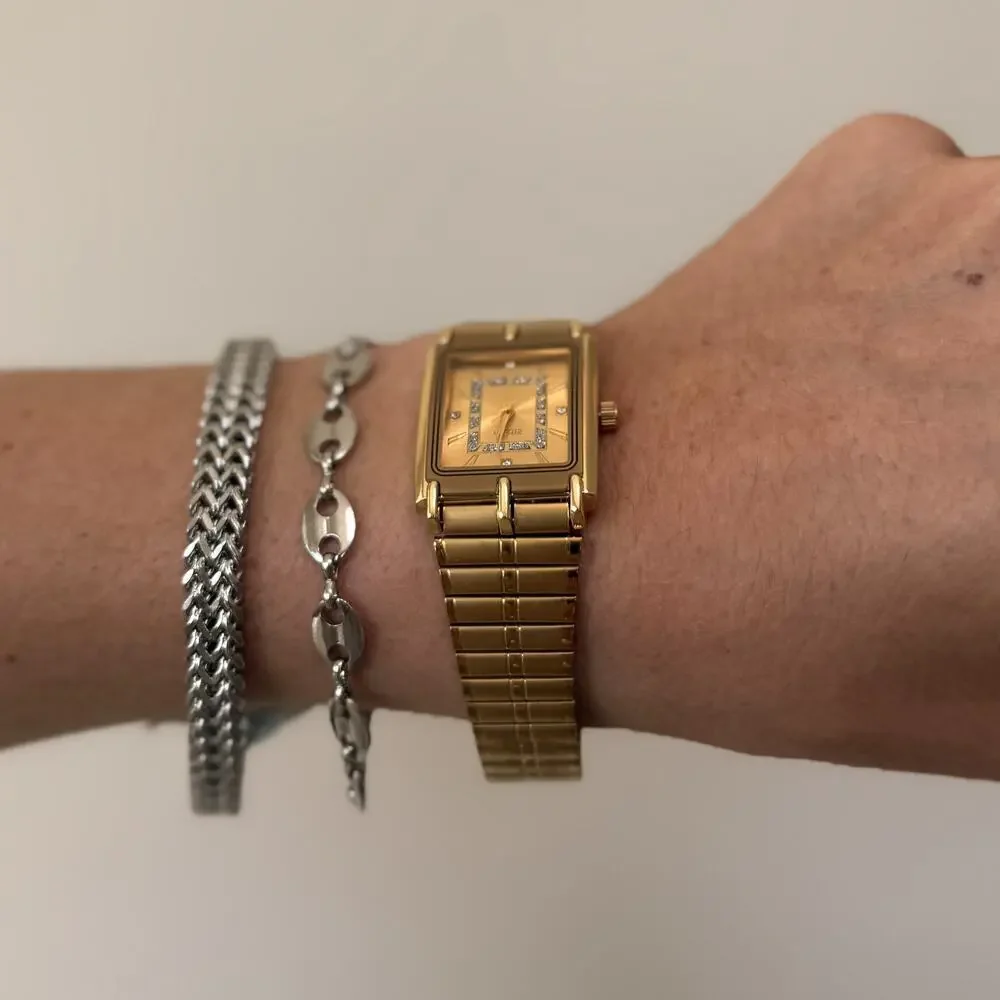 Y2K 2000s Gold Rectangle Quartz Watch Unisex Luxury Style 8.5” New